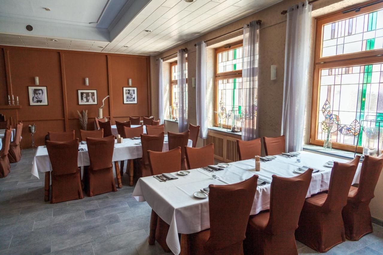 Hotel Fronhof Mettendorf Екстериор снимка