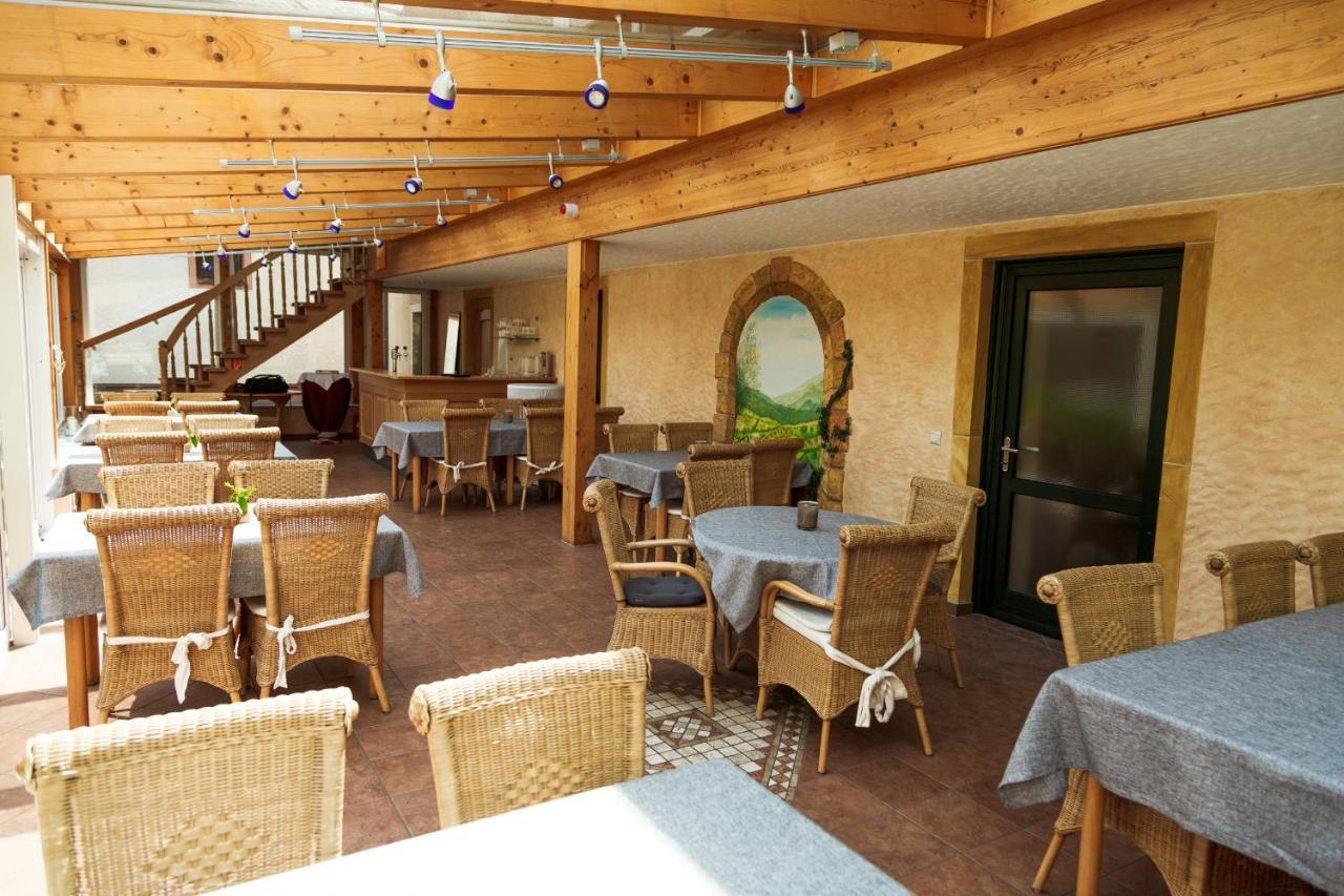 Hotel Fronhof Mettendorf Екстериор снимка